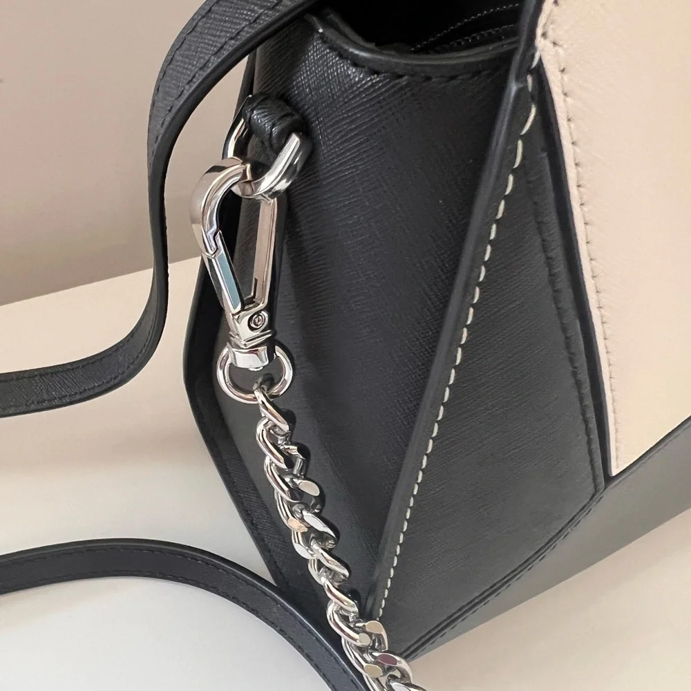 Michael Kors Black and White Women's Bag - like new - Picture 2 of 5